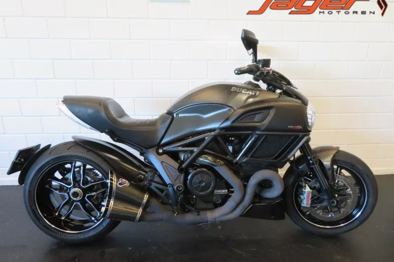 Ducati Diavel (2017)