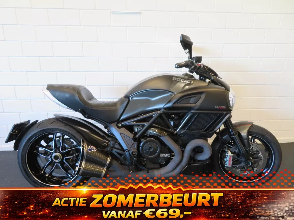 Ducati Diavel CARBON FULL! TERMIONI (2017) — foto 1