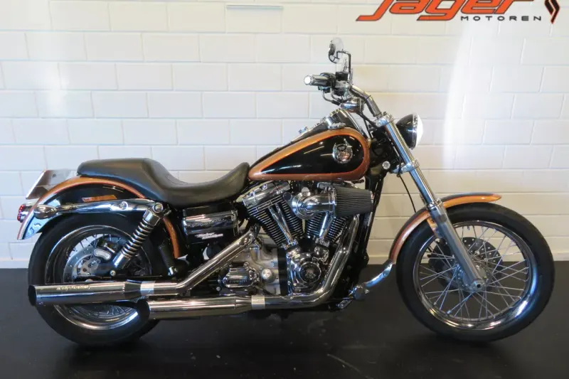 Harley-Davidson Dyna Super Glide (2009)