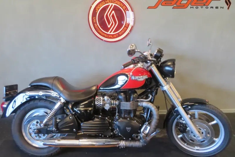Triumph Speedmaster (2004)