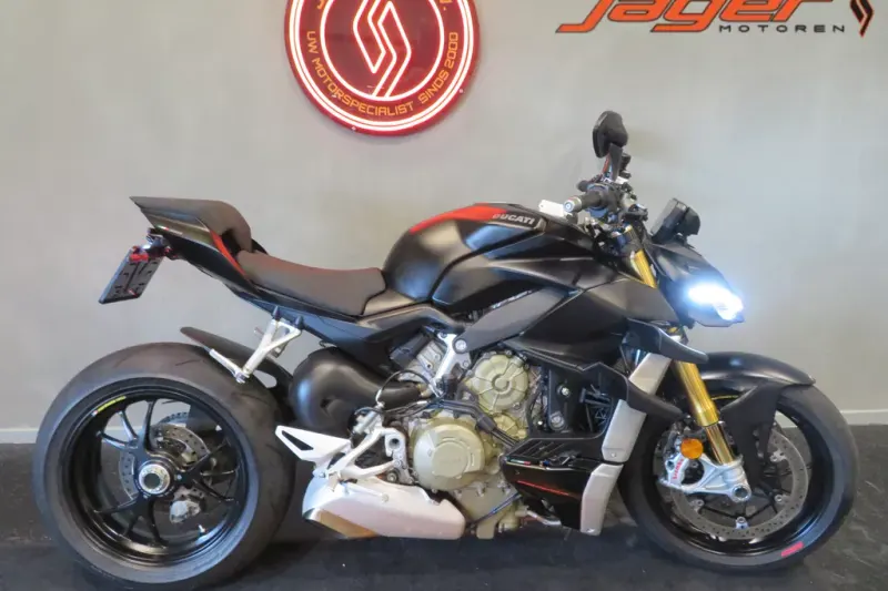 Ducati Streetfighter V4S (2021)