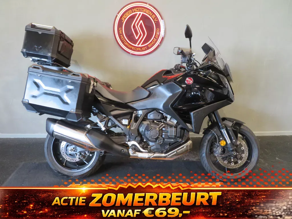 Honda NT 1100 DCT ZEER FRAAI! KOFFERS (2022) — foto 1