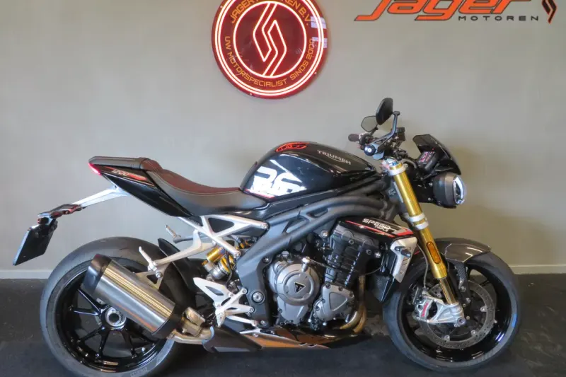 Triumph Speed Triple 1200 RS (2021)
