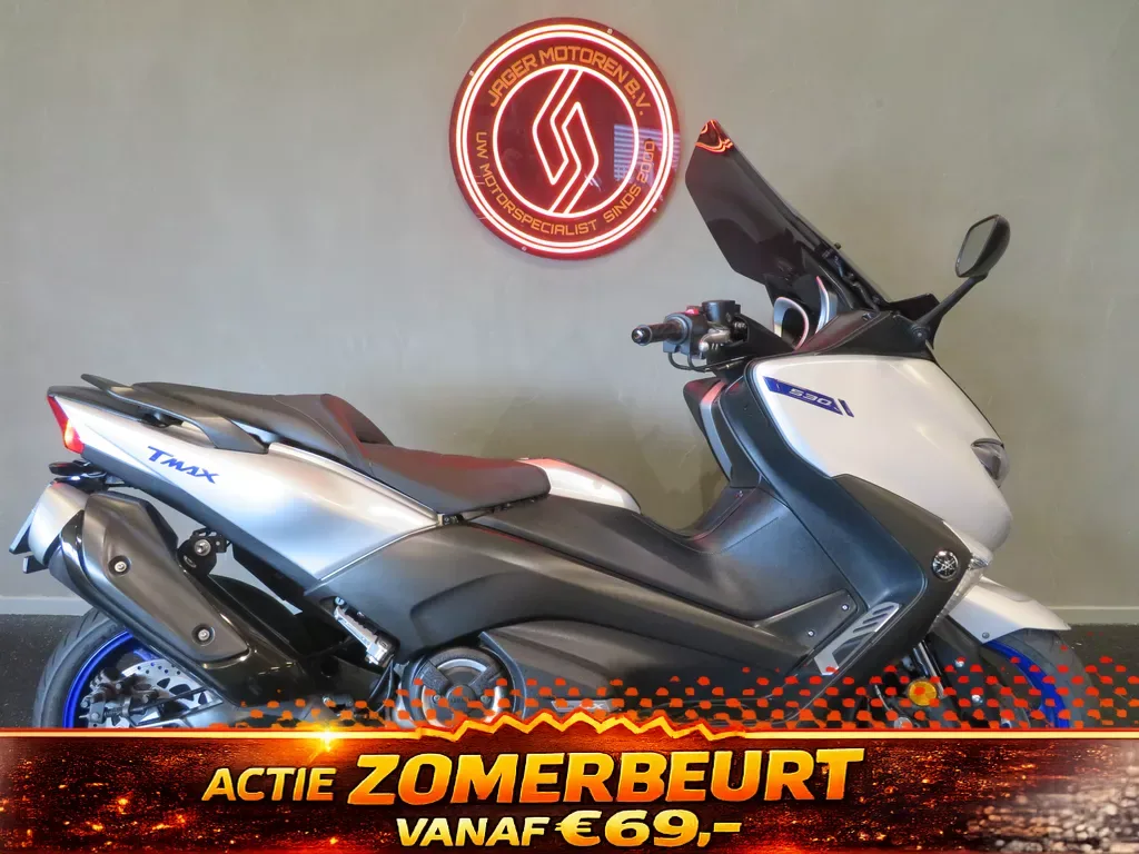 Yamaha T-MAX 530 SX PERFECT! HISTORIE TMAX (2017) — foto 1