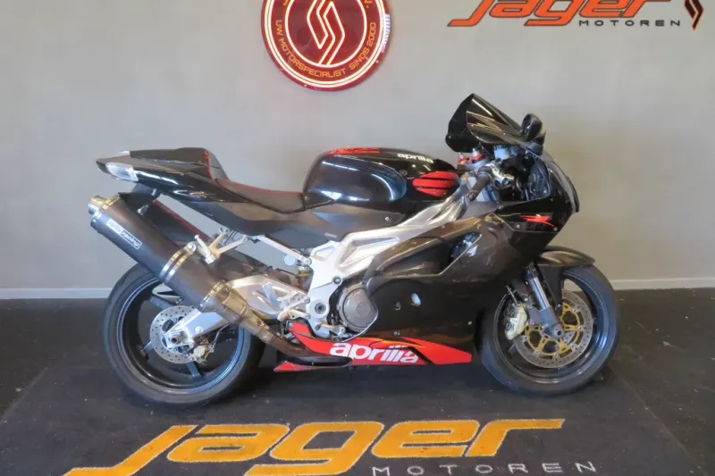 Aprilia RSV 1000 Mille (2004)
