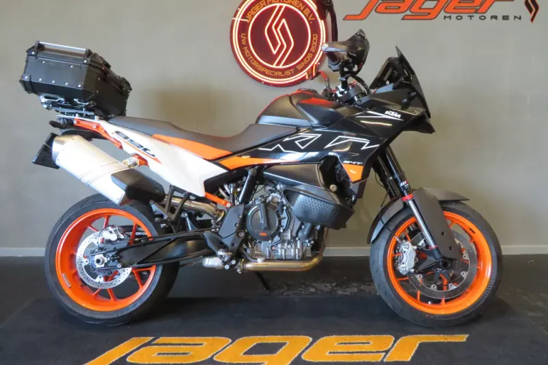 KTM 890 SMT (2026)