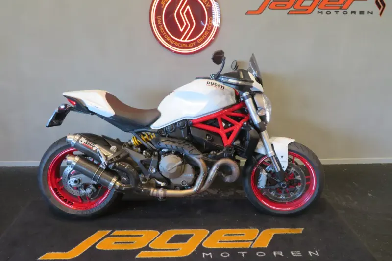 Ducati Monster 821 (2015)