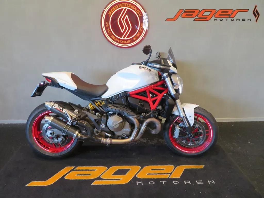 Ducati Monster 821 (2015) — foto 1