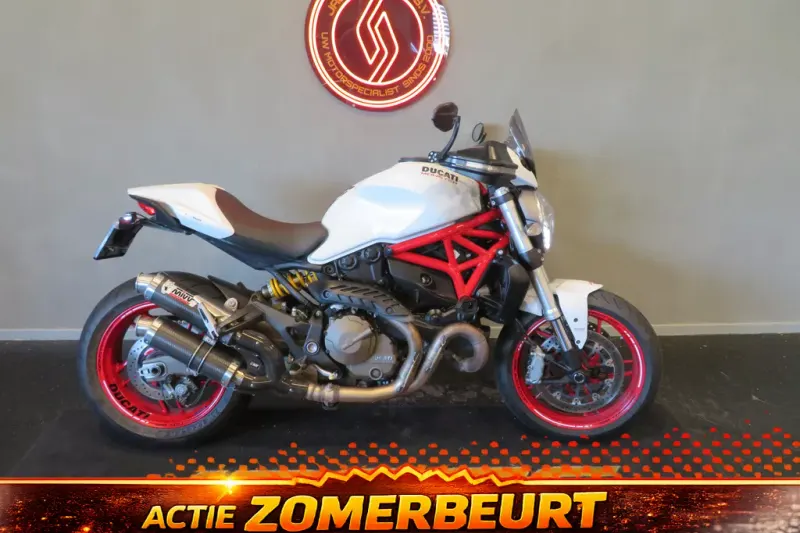 Ducati Monster 821 (2015)