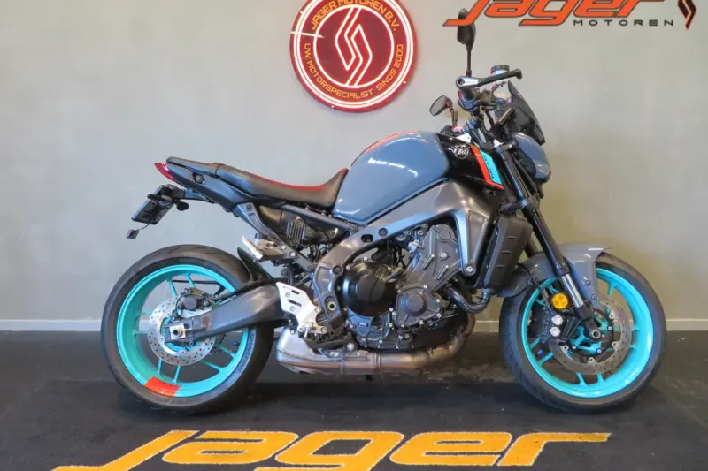 Yamaha MT-09 (2023)