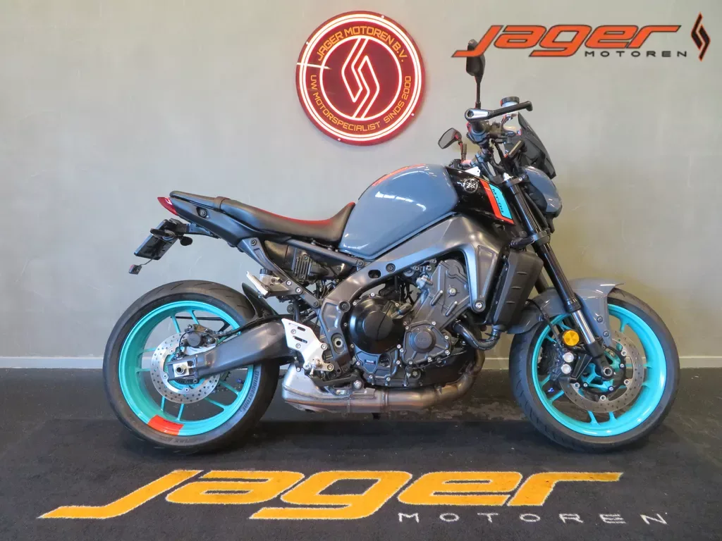 Yamaha MT-09 (2023) — foto 1
