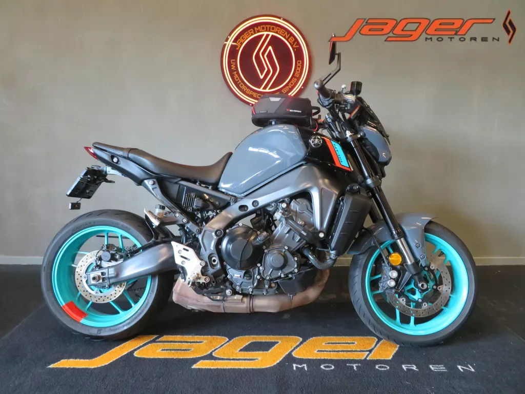Yamaha MT-09 (2023) — foto 1