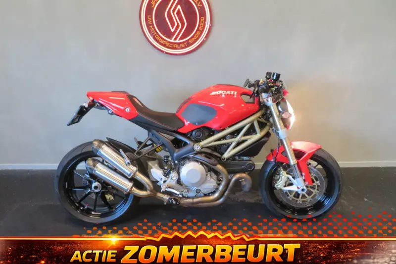 Ducati Monster 1100 EVO (2012)