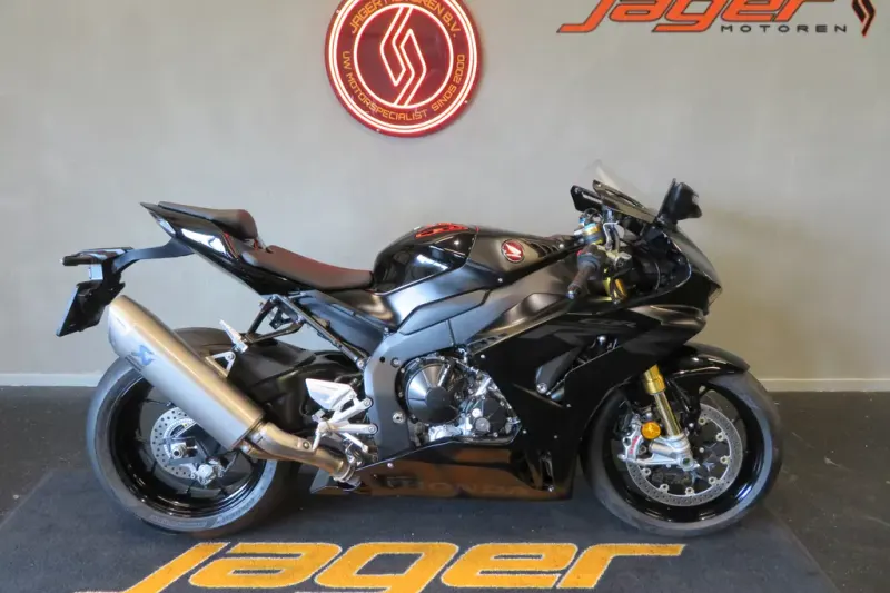 Honda CBR1000RR (2021)