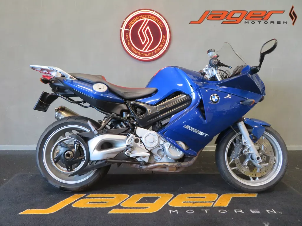 BMW F 800 ST (2006) — foto 1
