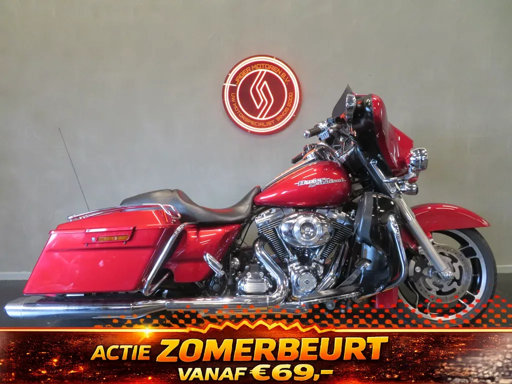Harley-Davidson Street Glide (2012) — foto 1