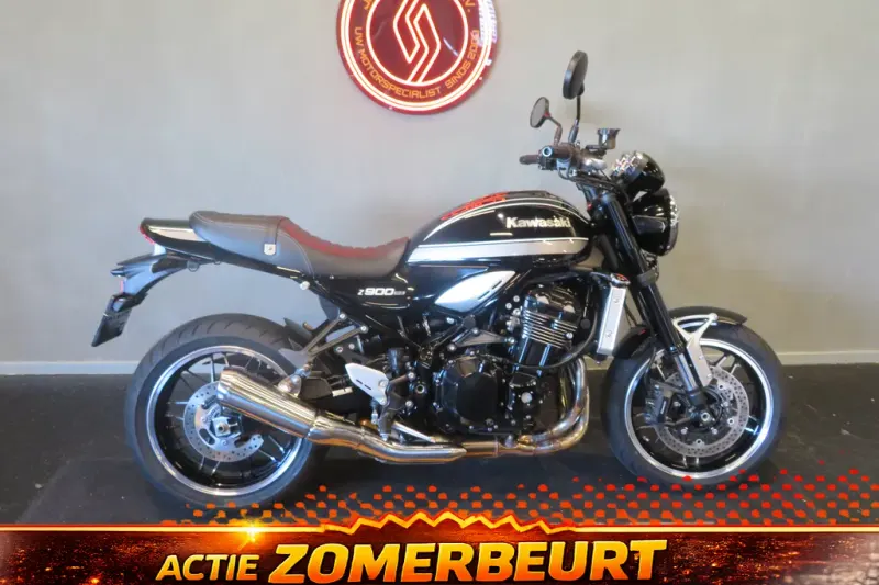Kawasaki Z900RS (2021)