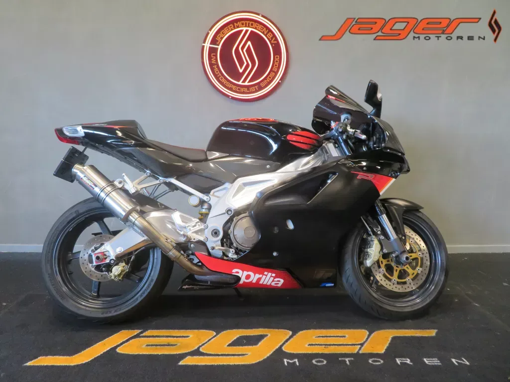 Aprilia RSV 1000 R (2004) — foto 1