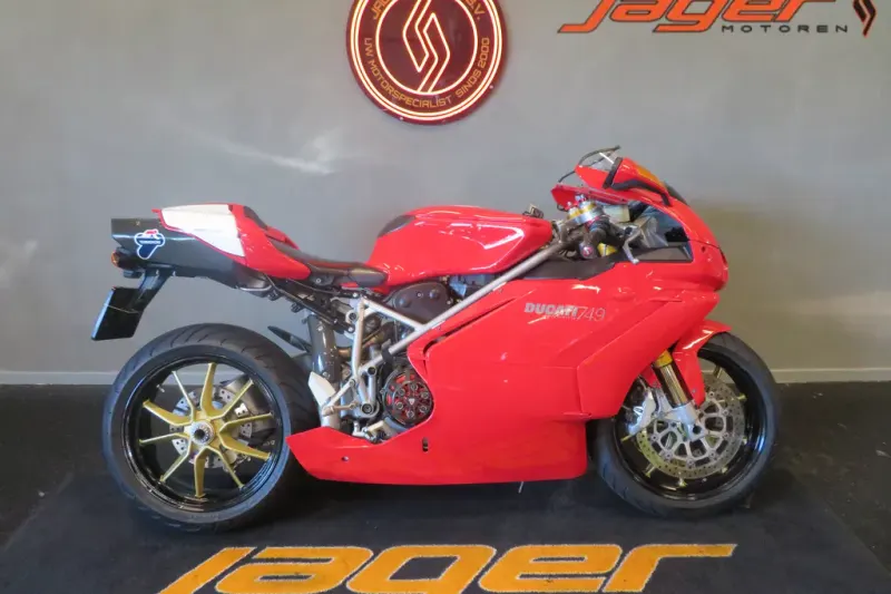 Ducati Super Sport 749 S (2003)