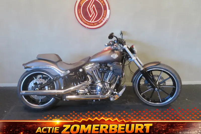 Harley-Davidson Breakout (2014)