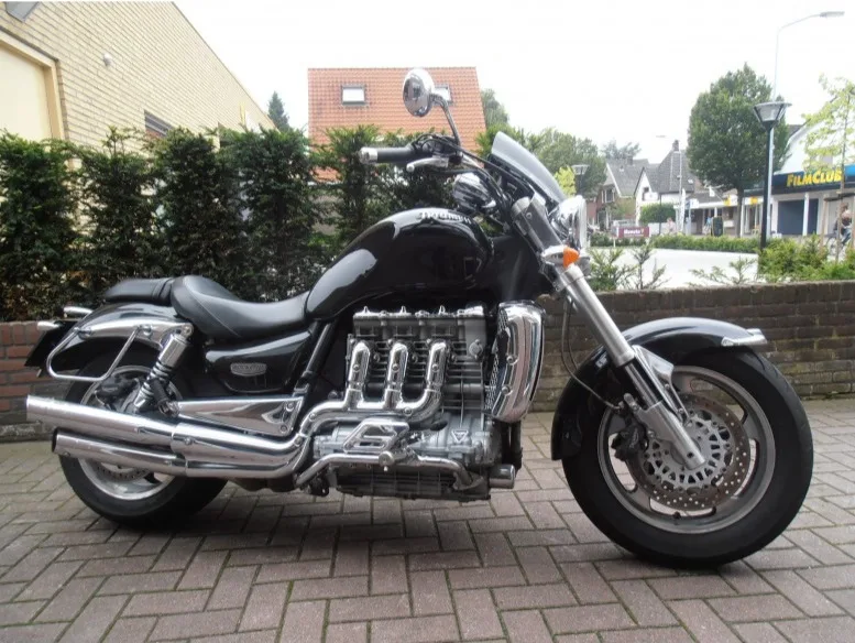 Triumph Rocket III (2004) — foto 1