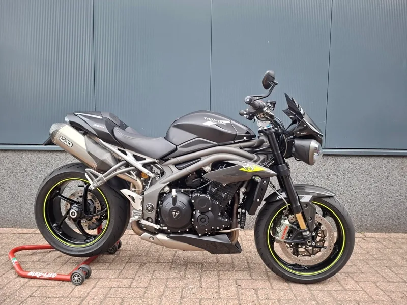 Triumph Speed Triple RS (2019) — foto 1