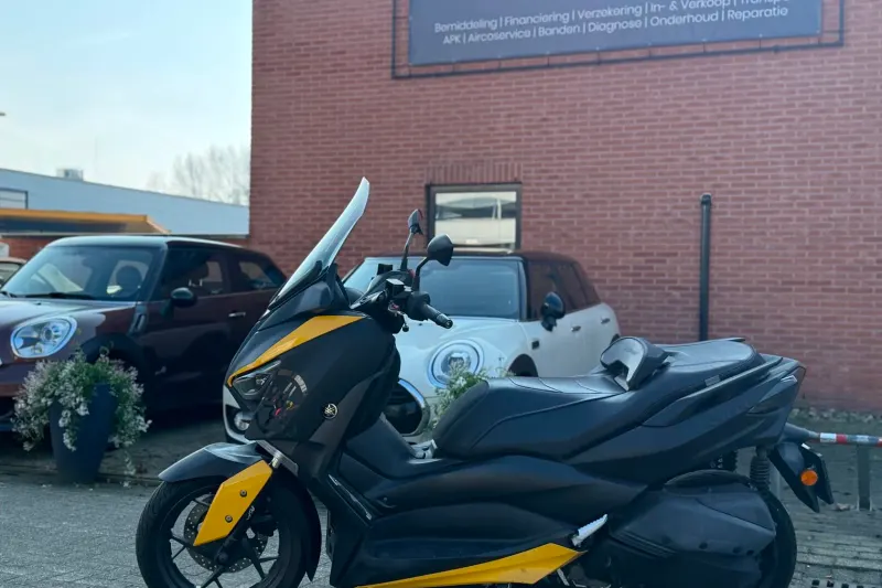 Yamaha Scooter XMAX 300 (2017)