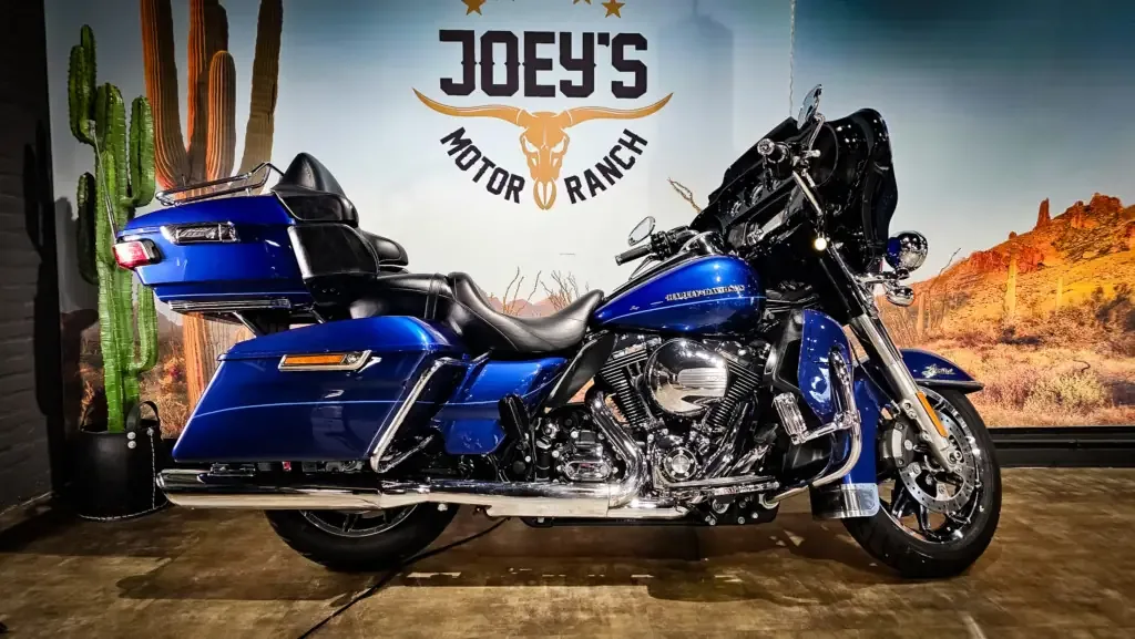 Harley-Davidson Flhtk Ultra Limited Touring (2015) — foto 1