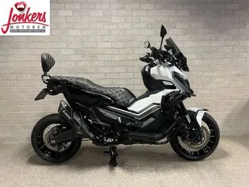 Honda X ADV (2020) — foto 1