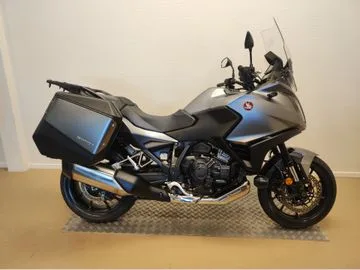 Honda NT 1100 (2022) — foto 1