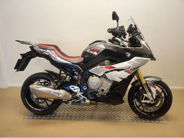 BMW S 1000 XR (2017) — foto 1
