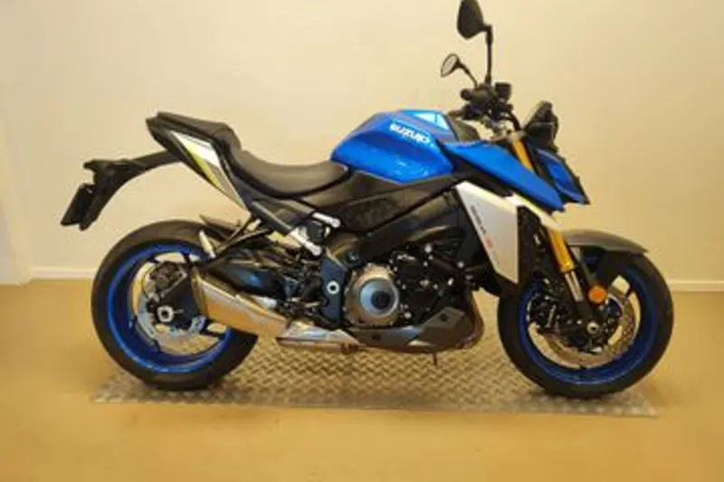Suzuki GSX-S1000 (2021)