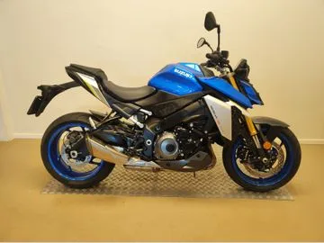 Suzuki GSX-S1000 (2021) — foto 1