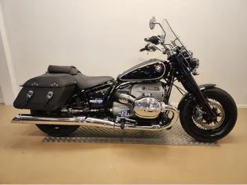 BMW R 18 Classic (2021) — foto 1