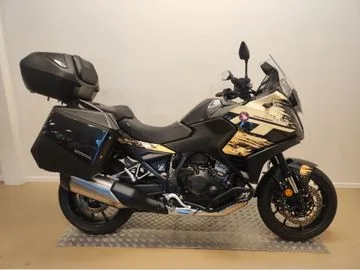 Honda NT 1100 (2023) — foto 1