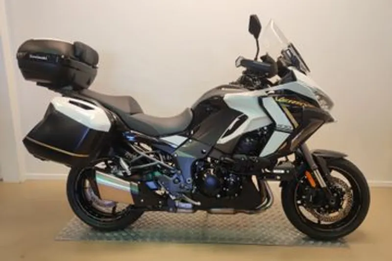 Kawasaki Versys 1100 SE Grand Tourer (2025)