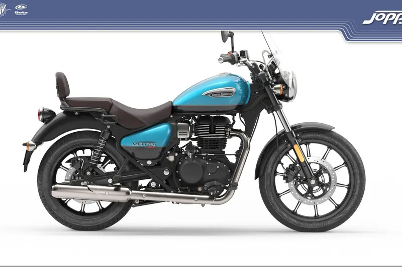 Royal Enfield Meteor Supernova (2022)