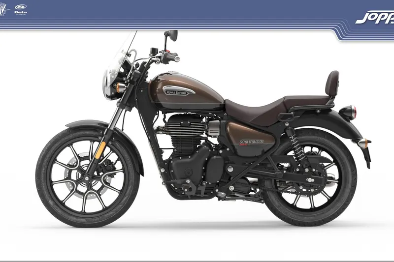 Royal Enfield Meteor Supernova (2022)