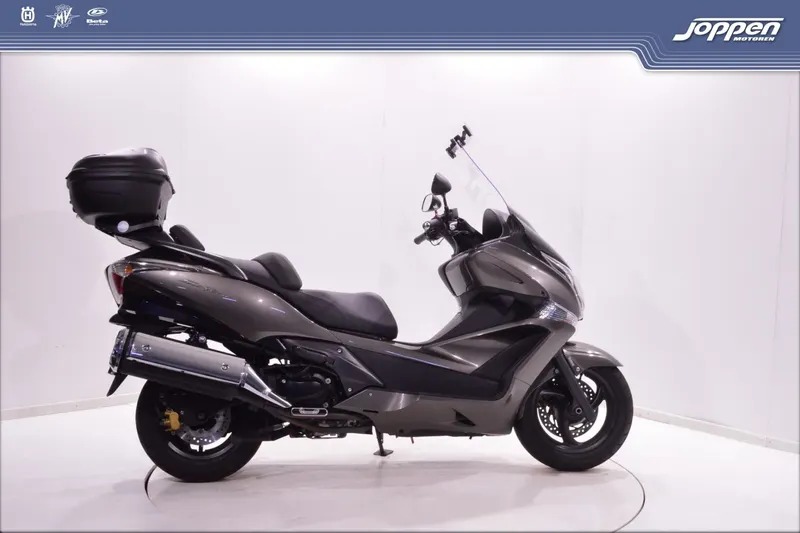 Honda FJS 600 Silverwing (2011)