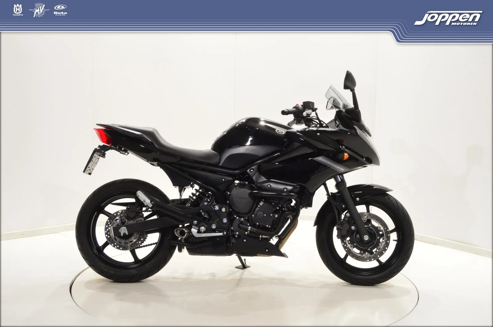 Yamaha XJ6 (0) — foto 1