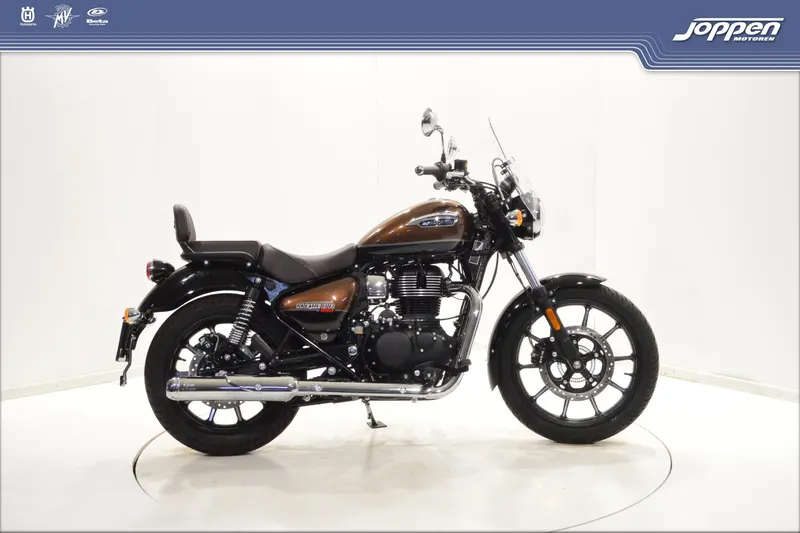 Royal Enfield Meteor (2022)