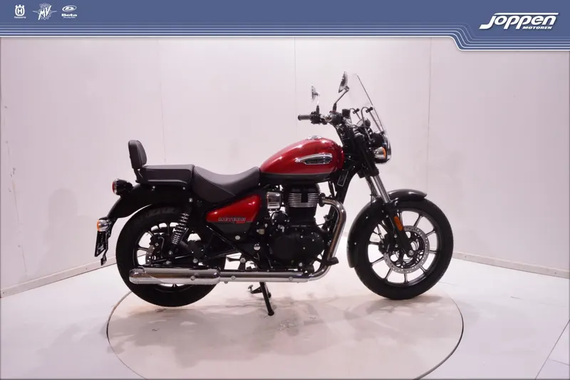 Royal Enfield Meteor 350 (2025)