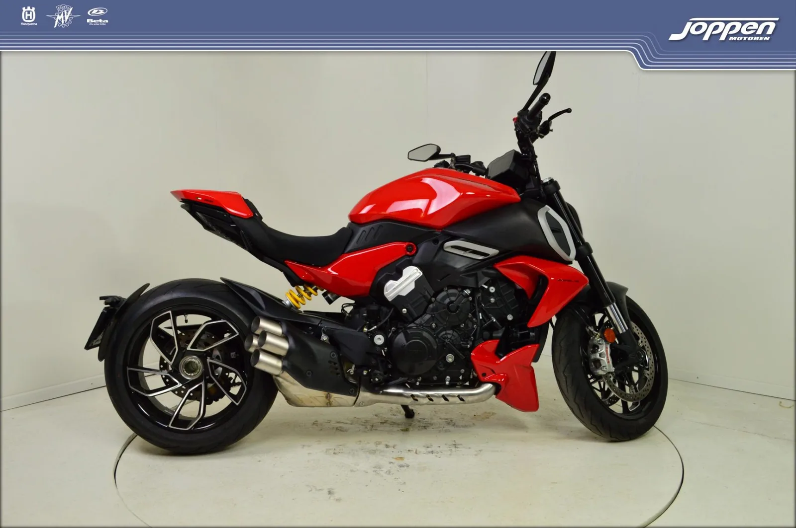 Ducati Diavel V4 (0) — foto 1