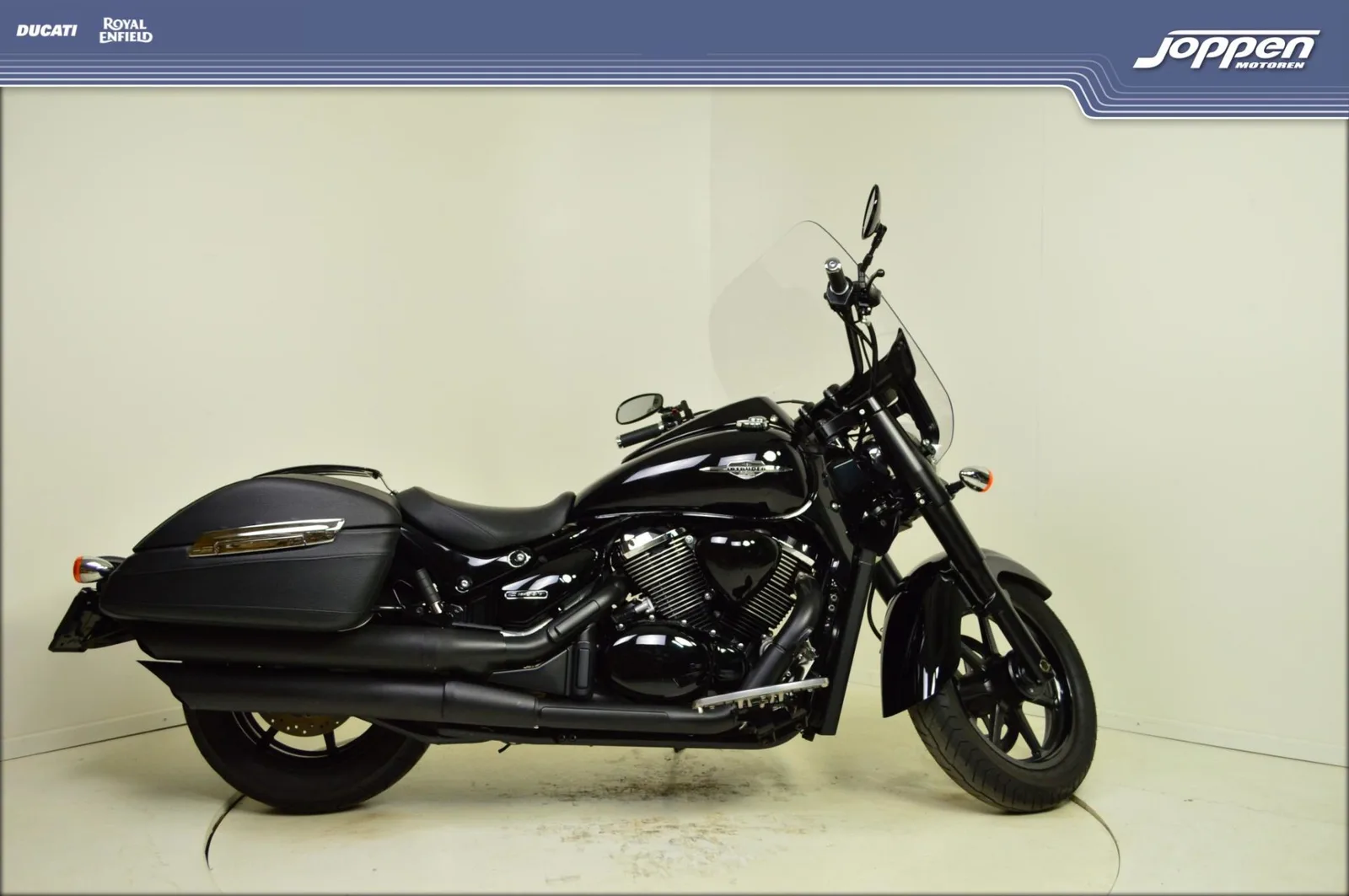 Suzuki C1500 (2015) — foto 1