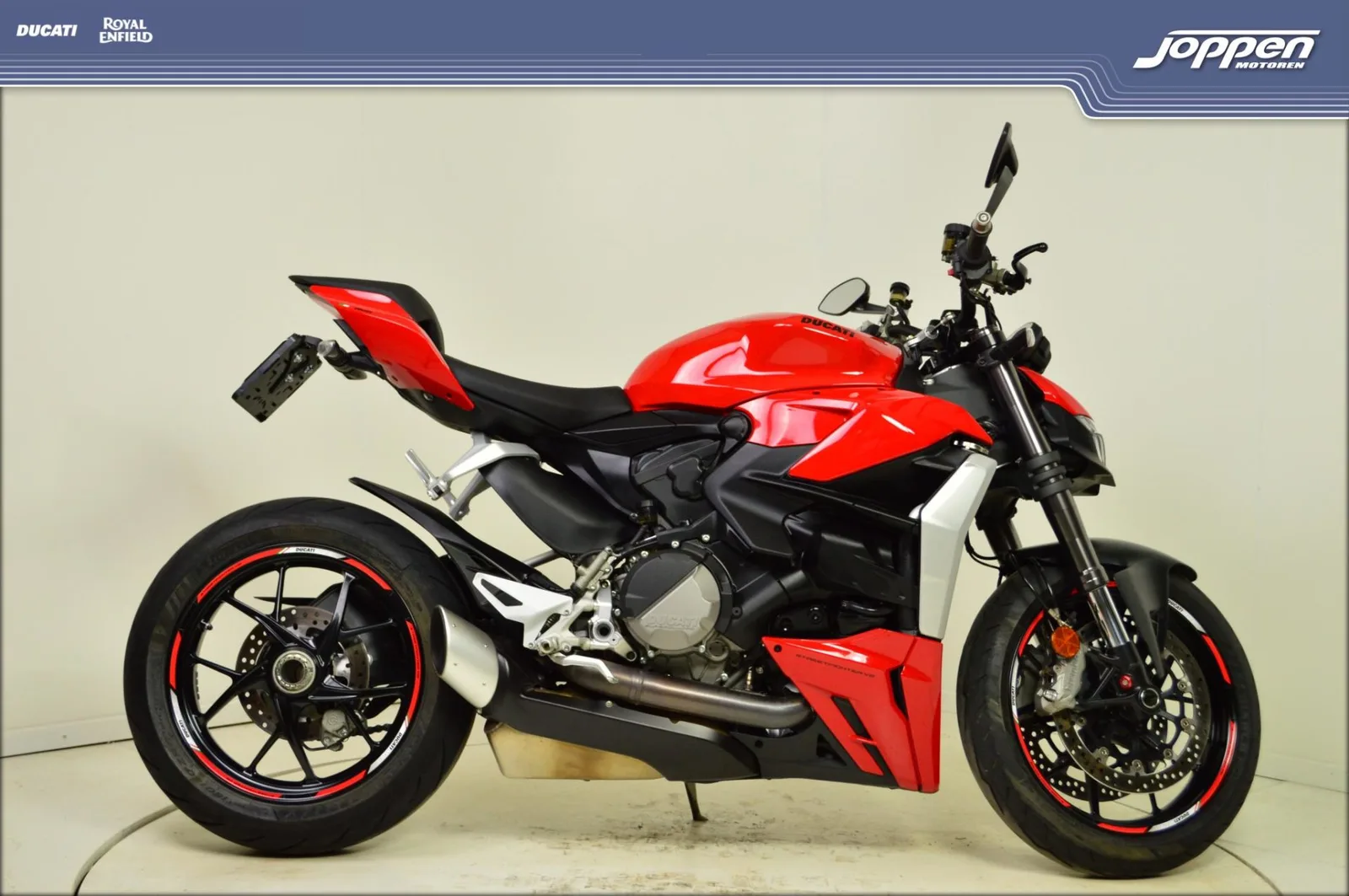Ducati Streetfighter V2 (2023) — foto 1