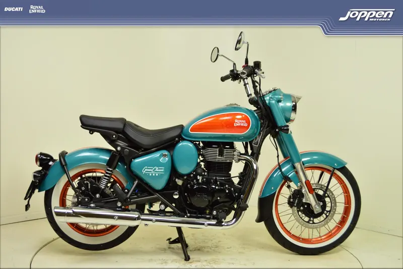 Royal Enfield Classic 350 (2025)