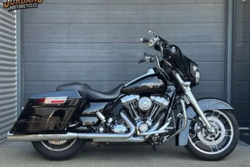 Harley-Davidson Street Glide Flhxi (2010)