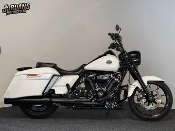 Harley-Davidson Roadking Special 114 (2025) — foto 1