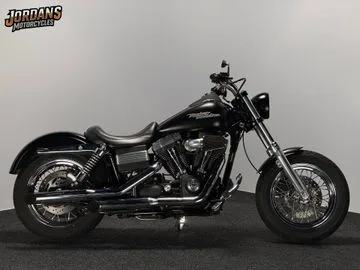 Harley-Davidson Street Bob (2006) — foto 1