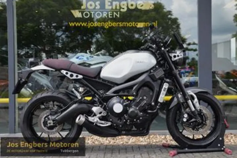 Yamaha XSR900 (2016)